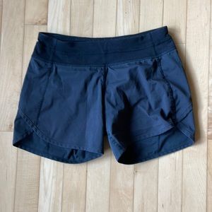 IVivva Speedy shorts